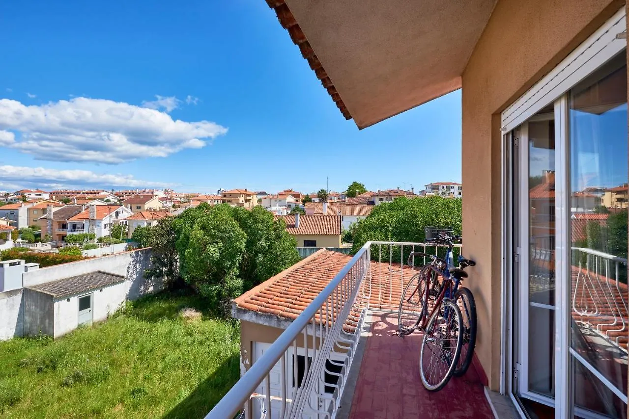 Bright Apartment With Garden In Cascaes Portugal